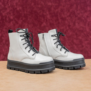 UGG Women Sidnee White Leather Platform Party Zip Lace-up Ankle Boots sz 9