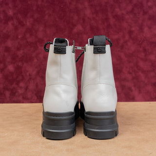 UGG Women Sidnee White Leather Platform Party Zip Lace-up Ankle Boots sz 9