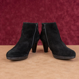 La Canadienne Women Black Suede Waterproof Fashion Dressy Ankle Heel Boots sz 8