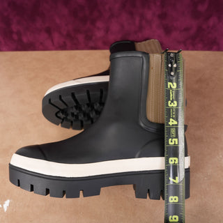 Tory Burch Womens Hurricaine Black & Beige waterproof Rubber Lug Chelsea Boots Sz 7