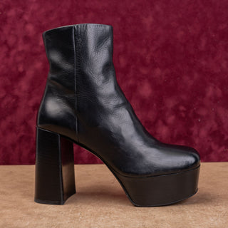 Prada Wmn Black Leather Zip Platform Party Fashion Festival Boots 8US EUR38.5