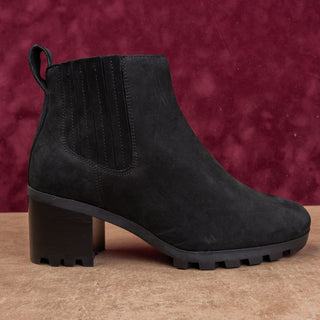 Vionic Women Wilma Waterproof Black Leather Ankle Lug Sole Boots sz 7US EUR38