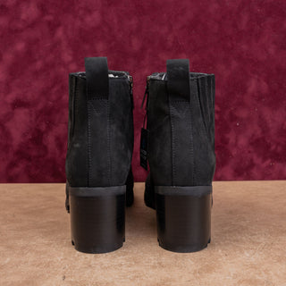 Vionic Women Wilma Waterproof Black Leather Ankle Lug Sole Boots sz 7US EUR38