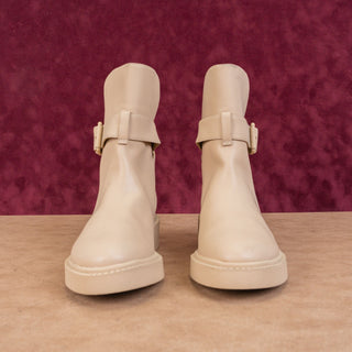 Vince Women Kaelyn Cream Rubber Waterproof Buckle Moto Biker Riding Boots size 9