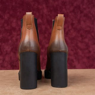 Steve Madden Women Revised Cognac Leather Platform Heeled Chelsea Boots sz 9.5