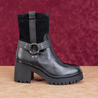 Blondo Women Rebel Waterproof Black Leather Moto Biker Ankle Boots size 8.5