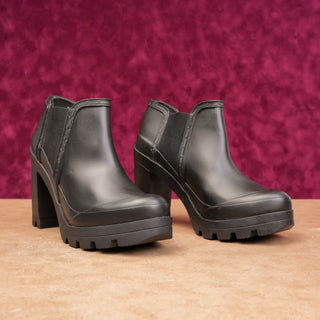 Hunter Rain Boots Womens 8 Black Rubber Waterproof Chelsea Ankle EUR39