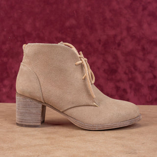 Beek Women Songlark Beige Lace-up Heeled Fashion Ankle Boots sz 7