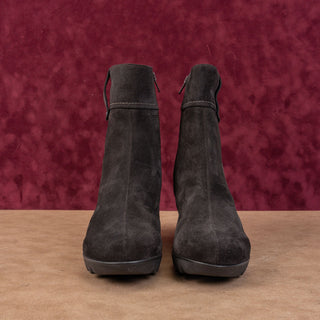 La Canadienne Women Becket Brown Suede Waterproof Zip Wedge Boots sz 9.5