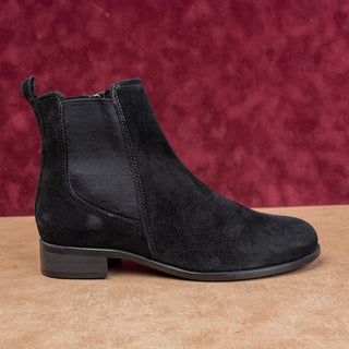 La Canadienne Suma Black Suede Waterproof Zip Fall Dress Chelsea Boots 6.5