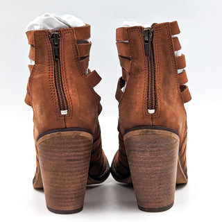 Free People Wmn Carrera Brown Distressed Leather Summer Strap Boots 8.5US EUR39