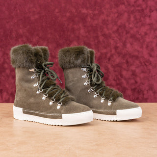 Cecilia NY Women Seymore Olive Green Suede Plush Faux Fur Cuff Lace-up Boots sz 9
