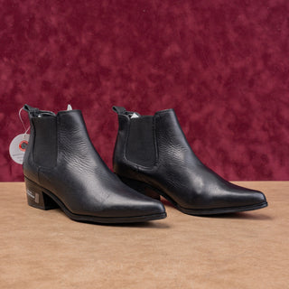 Blondo Women Emelia Waterproof Black Leather Western Chelsea Ankle Boots sz 8