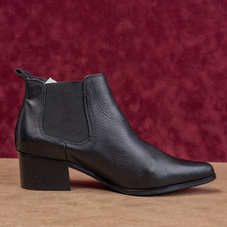 Blondo Women Emelia Waterproof Black Leather Western Chelsea Ankle Boots sz 8