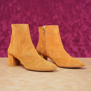 Bruno Magli Women Vinny Tan Suede Fashion Dress Ankle Boots 9.5US EUR 39.5