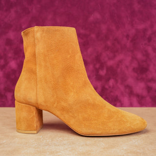 Bruno Magli Women Vinny Tan Suede Fashion Dress Ankle Boots 9.5US EUR 39.5