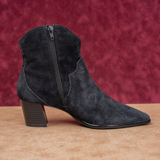 Bernardo Studio Women Black Suede Zip Modern Western Cowboy Ankle Boots sz 8.5