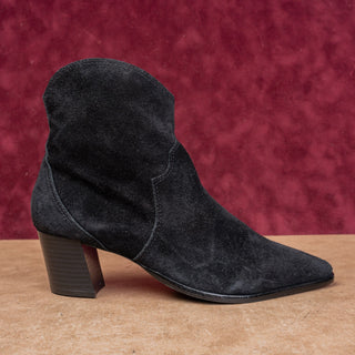 Bernardo Studio Women Black Suede Zip Modern Western Cowboy Ankle Boots sz 8.5