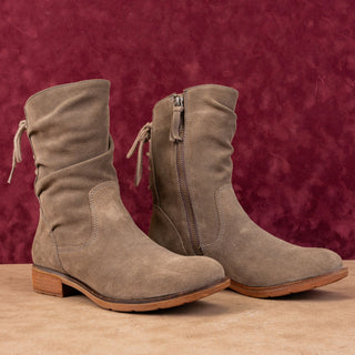 Sofft Women Sharnell Low Taupe Distress Suede Waterproof Back Lace-up Boots sz 6