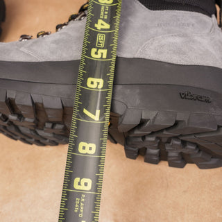 Belstaff England Scramble Boots Mens 9.5 Grey Suede Luxury Vibram Sole