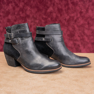 Korks Women Rohit Black Leather Modern Western Boho Ankle Boots sz 9.5