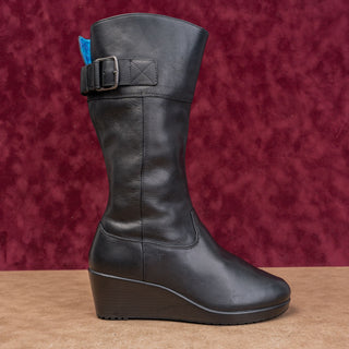 Crocs Women Leigh Black Leather Comfortable fashion Knee Boots size 6.5