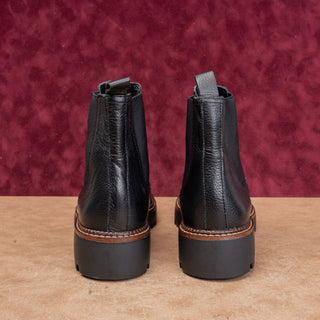 Caslon Women Miller Black Leather Water Resistant Fashion Chelsea Boots Sz 9