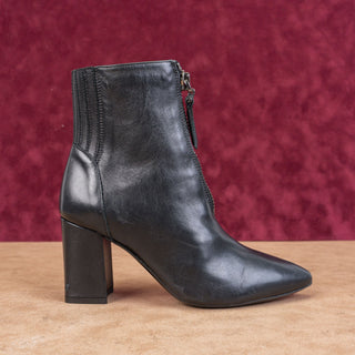 Aquatalia Women Black Leather Front Zip Fashion Dress Pointy toe Boots sz 6.5