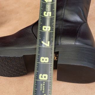 Stuart Weitzman Women Sadie Black Leather Zip Dress Office Ankle Boots sz 5B