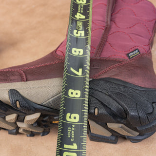Keen Women Betty Burgundy leather Zip Waterproof Winter Boots sz 6
