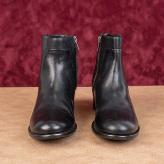 Frye Women Charlie Seam Short Zip Black Leather Round Heel Boots size 7.5