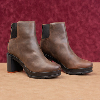 Sorel Wmn Blake Distressed Slip-on Brown Leather Stacked Heel Chelsea Boots 9.5