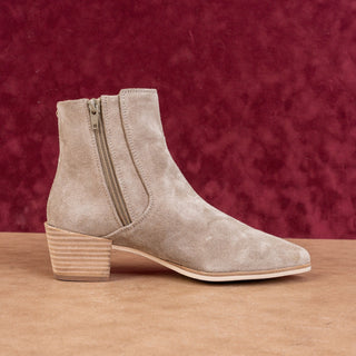 rag&bone Women Icons Taupe Suede Western Zip Ankle Boots sz 7US EUR 37.5