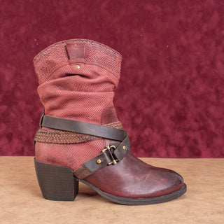 OTBT Women Hay Ride Distressed  Leather Western Cowboy Boots size 6.5