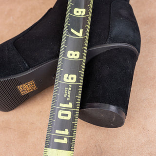 Stuart Weitzman Women Yuliana 60 Black Suede Slip-on Chelsea Dress Boots sz 9.5