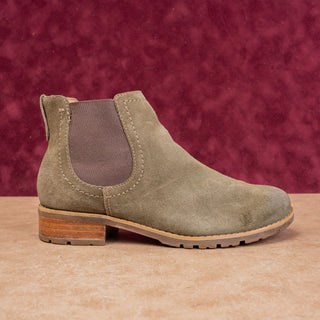 Sofft Women Selby Olive Green Suede Slip-on Western Chelsea Ankle Boots sz 9