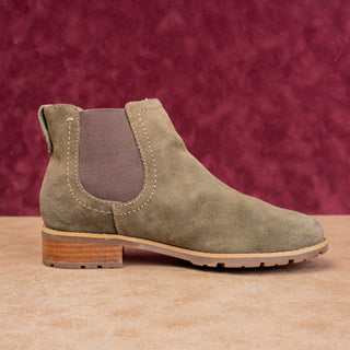 Sofft Women Selby Olive Green Suede Slip-on Western Chelsea Ankle Boots sz 9