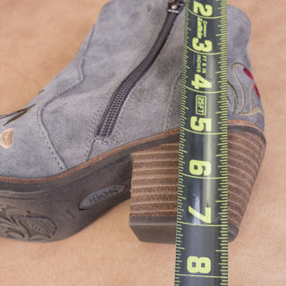 Sofft Women Westmont Floral Embroidered Grey Suede Cowboy Ankle Boots sz 7
