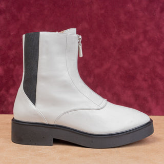 Stuart Weitzman Women Lodge White Leather Front Zip Ankle Boots size 7.5