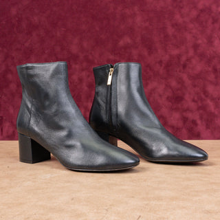 Bruno Magli Women Vinny Black Leather Zip Ankle Dress Office Boots 6.5US EUR37