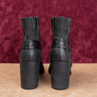 Vionic Women Carl Ash Black Leather Water Repellent Western Harness Boots sz 9