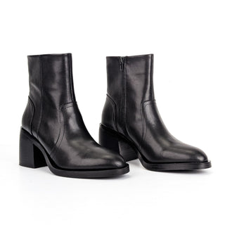 Steve Madden Women Phillie Black Leather Office Ankle Boots sz 8