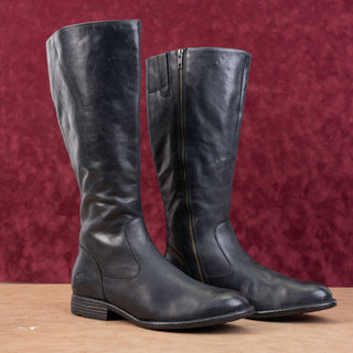 Born North Riding Women Wide Calf Black Leather Knee Boots sz 9.5
