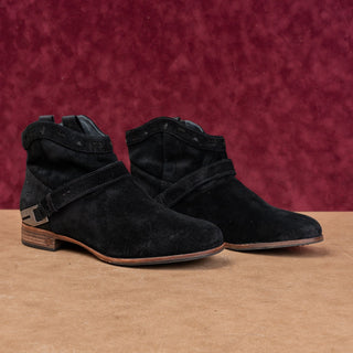 UGG Women Austin Black Suede Western Low Boho Cottage Ankle Boots sz 10