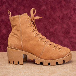 Schutz Xayane Women Platform Fashion Brown Lug Sole Lace-up Suede Boots sz 8.5