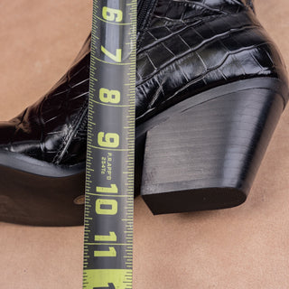 Jeffrey Campbell Wmn Black Leather Croc Western Pointy toe Party Zip Boots sz 9