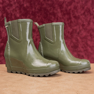 Sorel Women Joan Rain Wedge Chelsea Green Rubber Slip-on Ankle Boots size 10.5