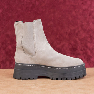 Marc Fisher Women Pauline Chelsea Festival Retro Platform Grey Suede Boots 9.5