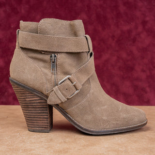 Dolce Vita Women Solid Brown Suede Buckle Western Ankle Boots size 10