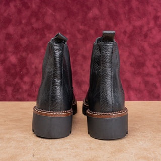 Caslon Women Miller Black Leather Water Resistant Fashion Chelsea Boots Sz 7.5